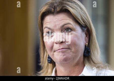 2022-09-06 10:53:28 DEN HAAG - der Minister für Natur und Stickstoff Christianne van der Wal reagiert auf den Austritt des Landwirtschaftsministers Henk Staghouwer. ANP/ Hollandse Hoogte / Laurens van Putten niederlande Out - belgien Out Stockfoto