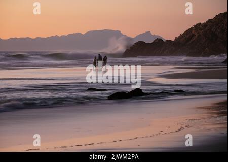 Abenddämmerung am Kogel Bay Beach, Western Cape, Südafrika Stockfoto