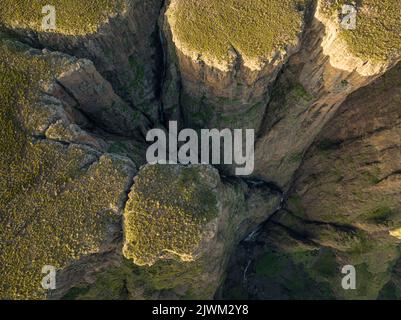 Luftaufnahme des Amphitheaters, Drakensberg Mountains, Royal Natal National Park, KwaZulu-Natal Province, Südafrika Stockfoto