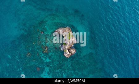 Die Aussicht vom Gipfel der Insel Amat Ramanyang. Provinz Aceh, Indonesien Stockfoto