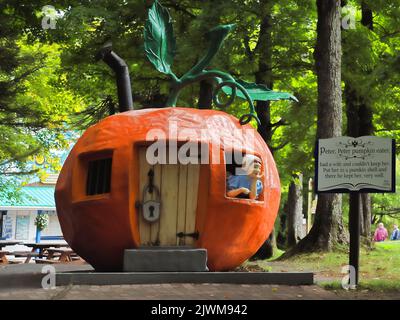 Old Forge, New York, USA. 1. September 2022. Im Inneren der Enchanted Forest Water Safari in Old Forge, New York im Adirondack National Park Stockfoto