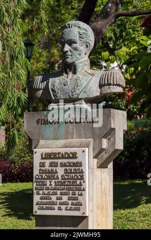 Büste des venezolanischen Militär- und politischen Führers Simon Bolivar in den städtischen Gärten von Funchal, Madeira, Portugal Stockfoto