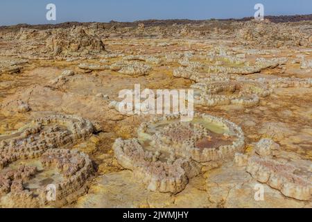 Bunte Landschaft des Dallol Vulkans, Danakil-Depression, Äthiopien. Stockfoto