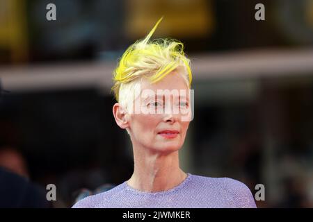 Italien, Lido di Venezia, 06. September 2022 2022 : Tilda Swinton nimmt am 06. September 79. in Venedig, Italien, am roten Teppich der „Ewigen Tochter“ Teil. Foto © Ottavia Da Re/Sintesi/Alamy Live News Stockfoto