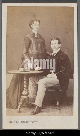 Porträt eines Ehepaares – Herr und Frau Władysław Gerlicz. Kohler-Dietz (Miluza ; Zakład fotograficzny ; ca 1865-?), Fotostudio Stockfoto