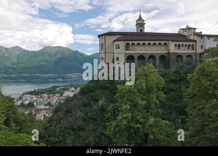 Madonna del Sasso, Wallfahrtskirche in Orselina, Schweiz Stockfoto