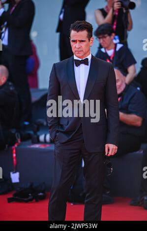 Venedig, Italien. 05. September 2022. Colin Farrell besucht den roten Teppich „The Banshees of Inisherin“ auf dem Internationalen Filmfestival von Venedig 79. am 05. September 2022 in Venedig, Italien Quelle: Independent Photo Agency/Alamy Live News Stockfoto