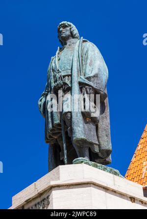 Statue des portugiesischen Seefahrers João Gonçalves Zarco an der Kreuzung der Av Arriaga an Av. zarco, Funchal, Madeira Stockfoto