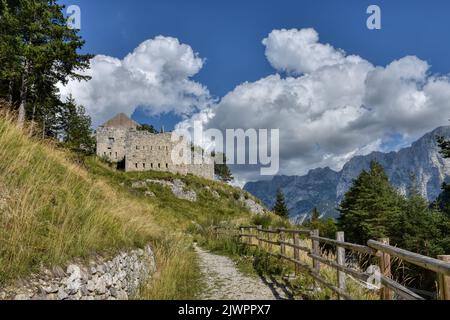 Depot, Predil, Predilsattel, Fort, Werk, Slowenien, Festung, Napoleon, Franzosenkriege, 19. Jahrhundert, Vertrauen, Ruine, Gefechtsstand, verlassen Stockfoto