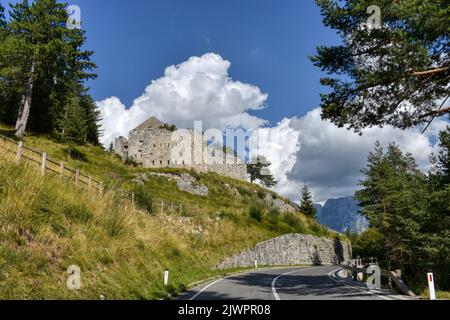 Depot, Predil, Predilsattel, Fort, Werk, Slowenien, Festung, Napoleon, Franzosenkriege, 19. Jahrhundert, Vertrauen, Ruine, Gefechtsstand, verlassen Stockfoto