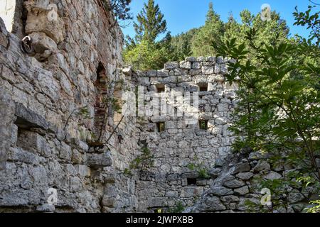 Depot, Predil, Predilsattel, Fort, Werk, Slowenien, Festung, Napoleon, Franzosenkriege, 19. Jahrhundert, Vertrauen, Ruine, Gefechtsstand, verlassen Stockfoto