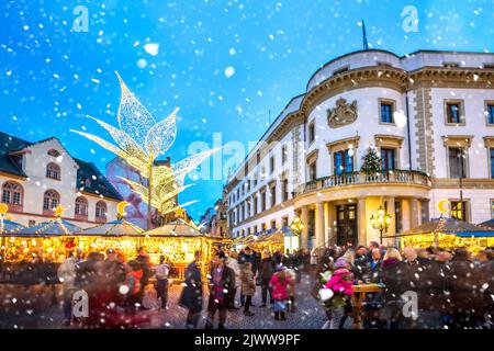 Weihnachtsmarkt, Wiesbaden, Deutschland Stockfoto