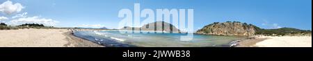 Panoramablick auf den Strand von Voidokoilia in Messinia, Peloponnes, Griechenland Stockfoto
