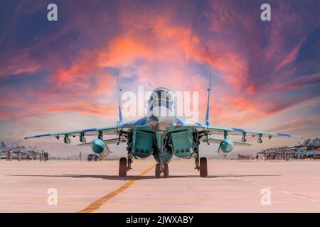 MiG 29 Kampfjet in Rollposition in Konya - Türkei Stockfoto