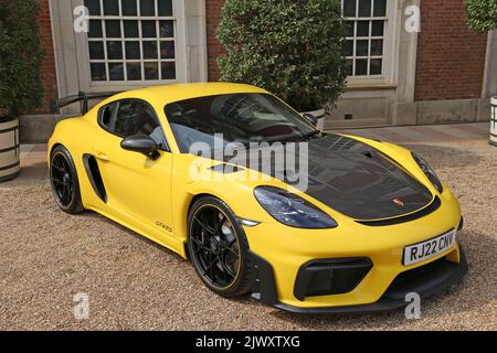 Porsche 718 Cayman GT4 RS (2022). Neu für 2022, Concours of Elegance 2022, Hampton Court Palace, London, Großbritannien, Europa Stockfoto