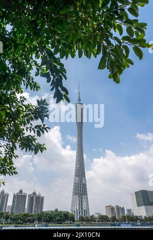 Guangzhou , China - 30. Juli 2018: Canton Tower, der auch als Guangzhou Astronomical and Tourist Tower bezeichnet wird. Stockfoto