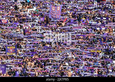 Florenz, Italien. 03. September 2022. Fans von ACF Fiorentina während des Spiels ACF Fiorentina gegen Juventus FC, italienische Fußballserie A in Florenz, Italien, September 03 2022 Quelle: Independent Photo Agency/Alamy Live News Stockfoto