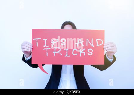Konzeptionelle Bildunterschrift Tipps und Tricks Hilfreiche Ratschläge, die bestimmte Aktionen einfacher machen. Wort für hilfreiche Ratschläge, die bestimmte Aktionen erleichtern Stockfoto