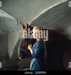 Abenteuer eines Sommers, Fernsehfilm, Österreich 1973, Regie: Helmut Pfandler, Darsteller: Dagmar Koller Stockfoto