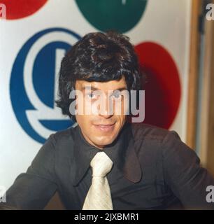 Freddy Breck, deutscher Schlaggänger und Komponist, nach einem Auftritt in einer Sendung von Radio Bremen, Deutschland um 1977. Stockfoto