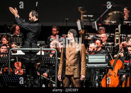 Laibach: Präsentation von 'Alamut', einem originellen symphonischen Werk, das auf einer berühmten Geschichte aus dem Persien des 11. Jahrhunderts basiert. Kloster Križanke, Ljubljana, Slowenien Stockfoto