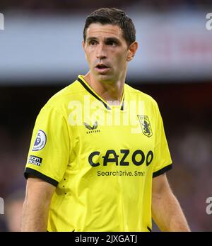 31 Aug 2022 - Arsenal gegen Aston Villa - Premier League - Emirates Stadium Emiliano Martinez von Aston Villa während des Spiels im Emirates Stadium. Picture : Mark Pain / Alamy Stockfoto