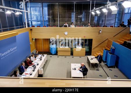 2022-09-07 13:20:49 DEN HAAG - Gerald Schotman im Untersuchungsraum des Repräsentantenhauses während einer öffentlichen Befragung des parlamentarischen Untersuchungsausschusses für die Erdgasförderung in Groningen. Das Komitee untersucht die Jahre der Gasbohrungen in der Provinz. Schotman war zwischen 2014 und 2018 CEO der Nederlandse Aardolie Maatschappij (NAM). ANP ROBIN UTRECHT niederlande Out - belgien Out Stockfoto