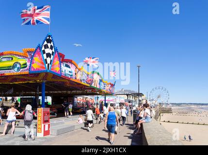 Bridlington DodGems Fairground Fahrt auf dem Jahrmarkt an der Strandpromenade Bridlington North Beach East Riding of Yorkshire England GB Europa Stockfoto