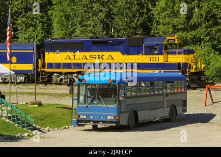 Landtransport Denali National Park and Preserve, früher bekannt als Mount McKinley National Park, ist ein amerikanischer Nationalpark und Naturschutzgebiet Stockfoto