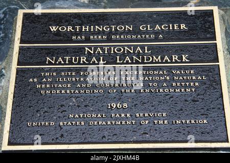 Worthington Glacier Natural, National Landmark der Worthington Glacier ist ein 5.774 Hektar (2.337 ha) großer Talgletscher, der sich neben dem Thompson Pass in befindet Stockfoto
