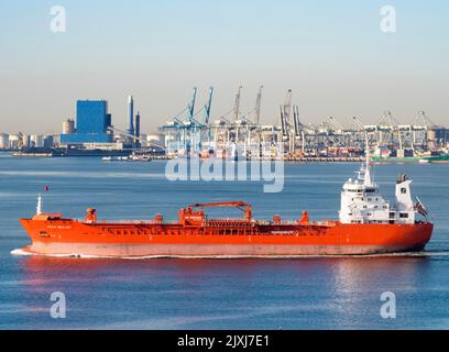 Der Hafen von Rotterdam ist der größte Seehafen in Europa, und der größte Hafen der Welt außerhalb Asiens seine Größe ist einfach umwerfend, mit einer Fläche von 105 km2 Stockfoto