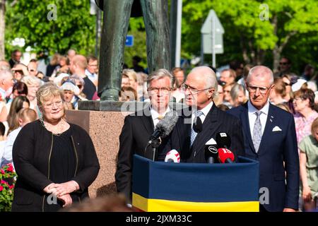 Eine Rede von König Carl XVI Gustaf von Schweden bei den Feierlichkeiten zum 100. Geburtstag von Åland in Mariehamn, Finnland, am 09.06.2022. Foto: Rob Watkins/Alamy Stockfoto