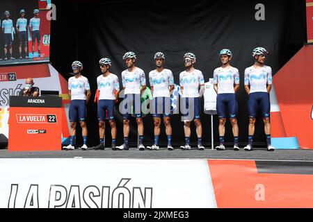 Aracena, Spanien. 07. September 2022. Fahrer des Movistar-Teams im Bild vor der Etappe 17 der Ausgabe 2022 der „Vuelta a Espana“, Rundfahrt durch Spanien, von Aracena bis Monasterio de Tentudia (162,3km), Spanien, Mittwoch, 07. September 2022. BELGA FOTO DAVID PINTENS Kredit: Belga Nachrichtenagentur/Alamy Live News Stockfoto