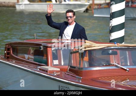 Venedig, Italien. 06. September 2022. VENEDIG, ITALIEN - 06. SEPTEMBER: Hugh Jackman wird während der Internationalen Filmfestspiele Venedig 79. am 06. September 2022 in Venedig, Italien, zu sehen sein. Kredit: dpa/Alamy Live Nachrichten Stockfoto
