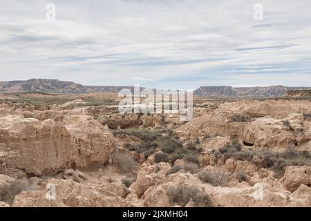 Badlans von Navarra (Bardenas Reales de Navarra) Dessert in der Mitte Spaniens. Stockfoto