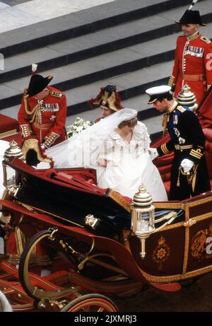 Die Hochzeit von Prinz Charles Prince of Wales und Lady Diana Spencer in der St. Paul's Cathedral 1981. Juli Stockfoto