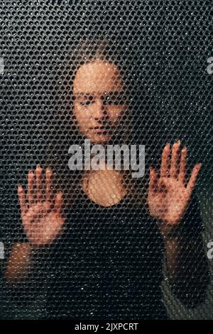 Verzweifelte Frau sozialer Druck strukturiertes Porträt Stockfoto