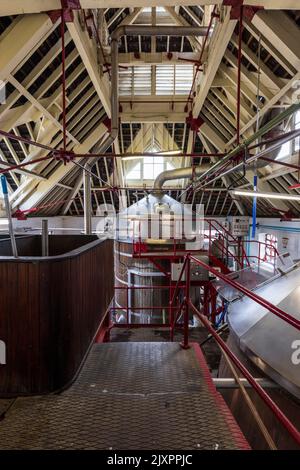 Im Inneren der viktorianischen Hook Norton Brewery, Oxfordshire, England Stockfoto