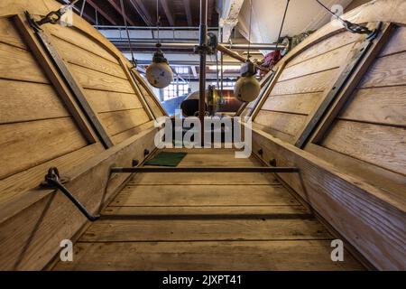 Im Inneren der viktorianischen Hook Norton Brewery, Oxfordshire, England Stockfoto