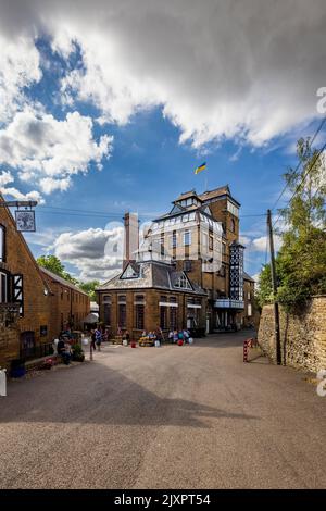 Die viktorianischen Hook Norton Brewery Buildings, Oxfordshire, England Stockfoto