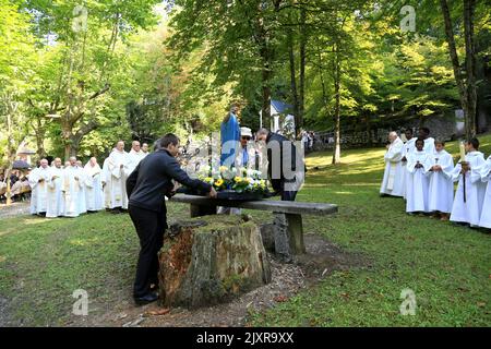 Vierge de la Bénite-Fontaine. Prozession. Pèlerinage diözésain. Sanctuaire de la Bénite Fontaine. Haute-Savoie. Auvergne-Rhône-Alpes. Frankreich. Europa. Stockfoto