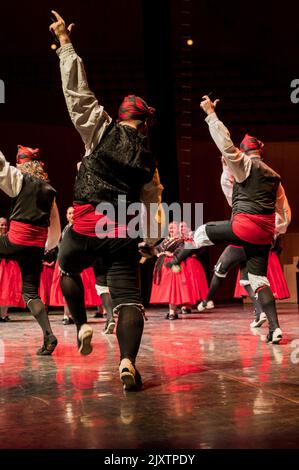 Raices de Aragon Tanzformation aus Aragon, Spanien, tritt bei Eifolk auf, XXXI International Meeting of Folklore City of Zaragoza, Spanien Stockfoto