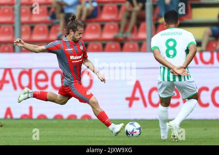 Cremona, Italien. 04. September 2022. Michele Castagnetti (US Cremonese) während des Spiels US Cremonese gegen US Sassuolo, italienische Fußballserie A in Cremona, Italien, September 04 2022 Quelle: Independent Photo Agency/Alamy Live News Stockfoto