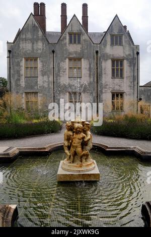 St. Fagans Castle (Haupthaus) 16. Jahrhundert elisabethanischen Herrenhaus. St Fagans National History Museum. Sommer 2022. August. Stockfoto