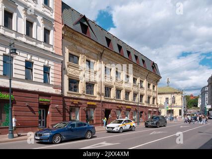 Ein altes Gebäude mit Dachboden, in dem sich Ende des 19.. Jahrhunderts die erste Synagoge befand, Solyansky Proezd, erbaut im Jahre 1850s: Moskau, Russ Stockfoto