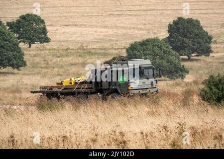 British Army MAN HX58 6x6 Heavy Utility Truck EPLS in Aktion bei einer militärischen Übung Stockfoto