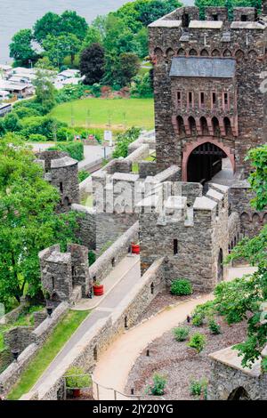 Mittelalterliche Deutsche Burg Rheintal Burg Reichenstein Eingangstor Fotografie Stockfoto