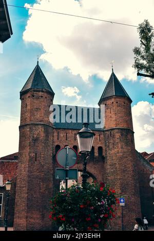 Das historische Zentrum von Amersfoort im Sommer Stockfoto