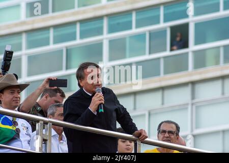 Rio De Janeiro, Brasilien. 07. September 2022. Feier der 200 Jahre Unabhängigkeit Brasiliens, mit einer politischen Demonstration, mit der Anwesenheit des derzeitigen Präsidenten der Republik, Jair Messias Bolsonaro, amtierender Gouverneur Claudio Castro und Verbündeten, am Morgen dieses Mittwoch (7), in Rio de Janeiro ( RJ), an der Copenhagen Beach. Kredit: Carlos Santtos/FotoArena/Alamy Live Nachrichten Stockfoto