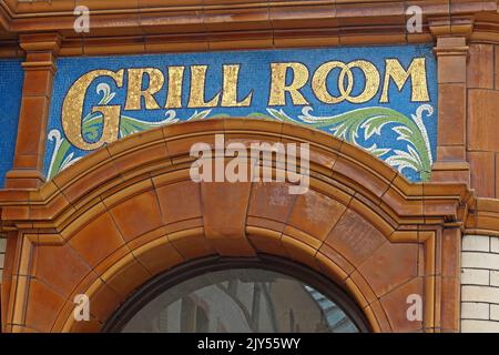 Victoria Station Manchester, Restaurant Mosaik Schriftzug, Buchladen mit Mosaik Dekoration, Grill Room Stockfoto